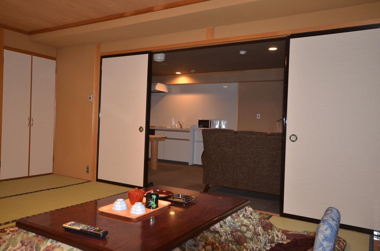 Shiga Palace Hotel Yamanouchi  Extérieur photo